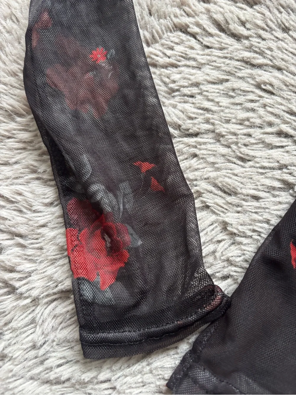 Missguided + Black Sheer Mesh Long-Sleeve Top with Red Rose Print size 4